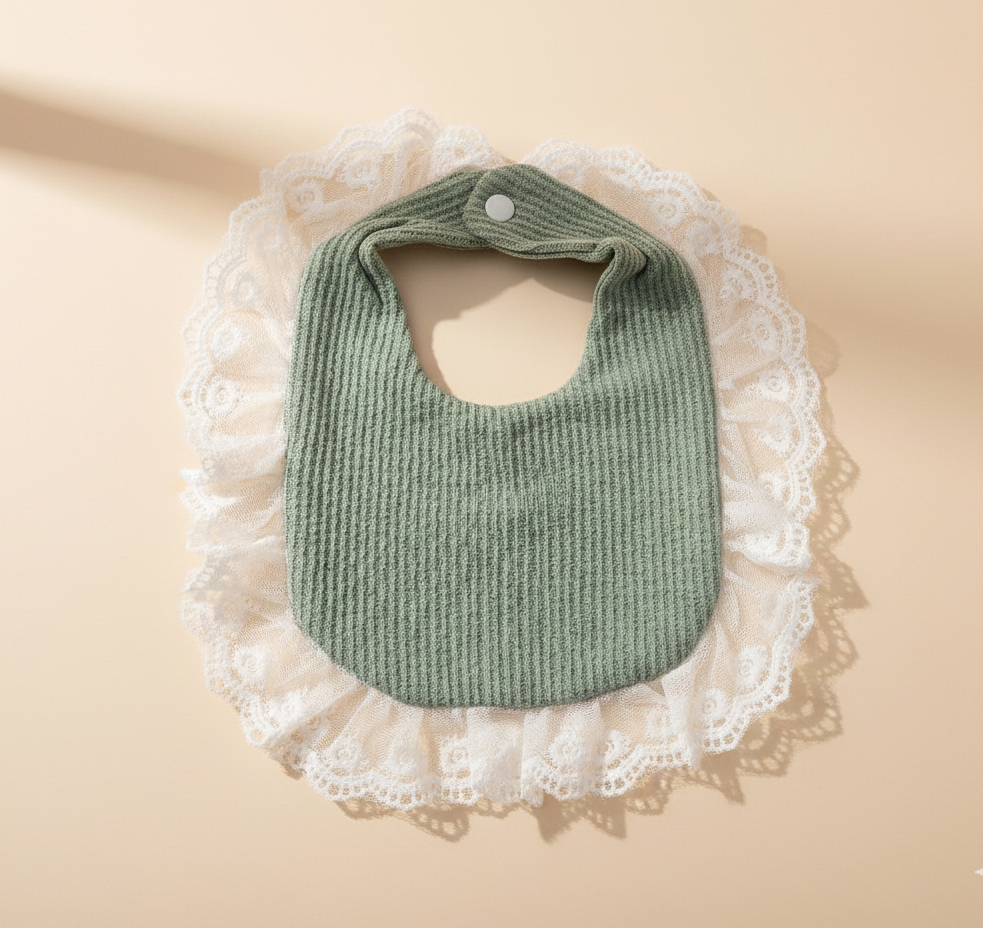 Baby bib-Victoria